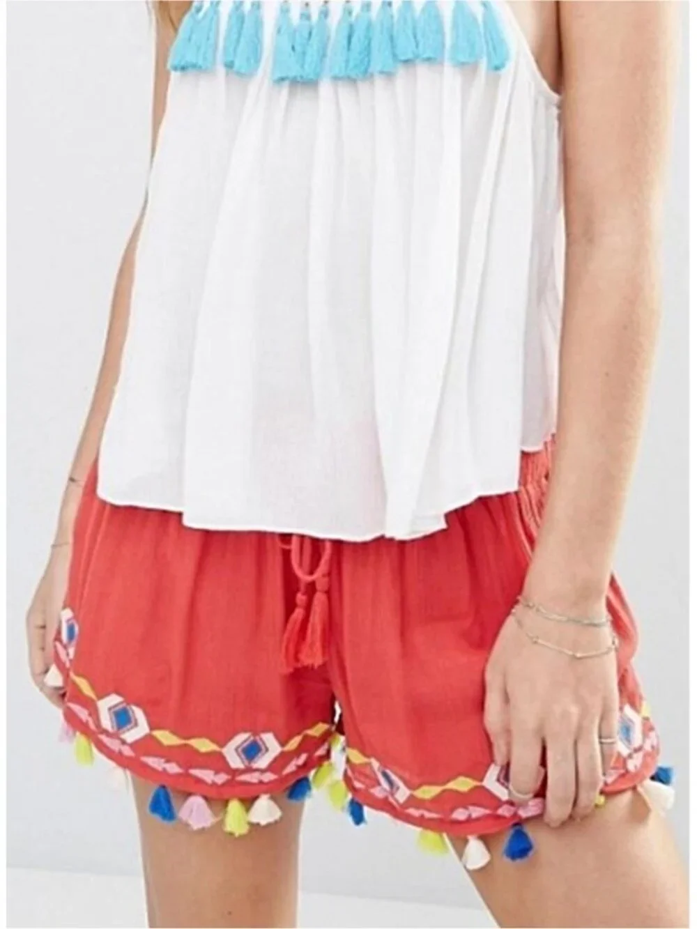 Piper by Townsen Red Swingy multicolored Tassel Hem Shorts Size M
